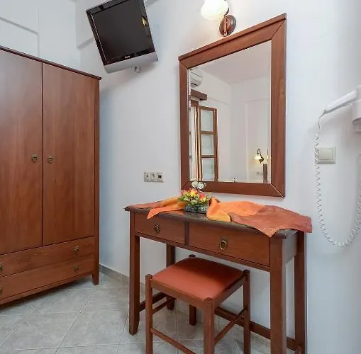 Margaritis Agia Anna (Naxos)